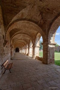 La arquitectura cisterciense de la Abbaye de Belleperche