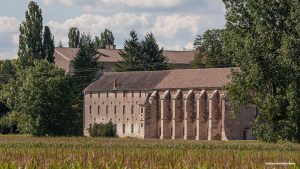Abbaye de Citeaux en arquitectura cisterciense