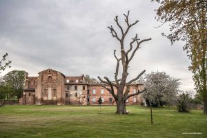 La arquitectura cisterciense de la Abbaye de Eaunes