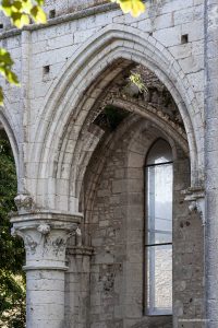 La arquitectura cisterciense de la Abbaye de Fontainejean
