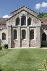 Arquitectura cisterciense de la Abbaye de Fontenay