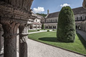 Arquitectura cisterciense de la Abbaye de Fontenay