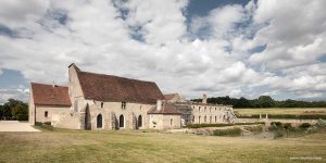 La arquitectura cisterciense de la Abbaye de Fontmorigny