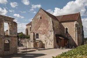 La arquitectura cisterciense de la Abbaye de Fontmorigny