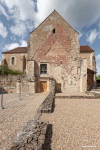 La arquitectura cisterciense de la Abbaye de Fontmorigny