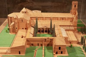 La arquitectura cisterciense del monasterio de La Oliva