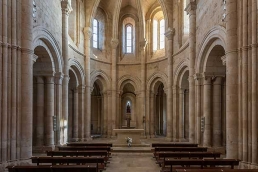 Monasterio de Gradefes del císter en arquitectura cisterciense