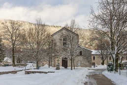 Abbaye de Leoncel del císter en arquitectura cisterciense