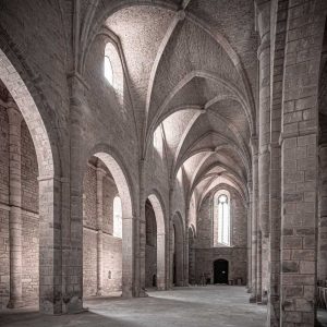 Fachada oeste de la iglesia cisterciense de Loc-dieu
