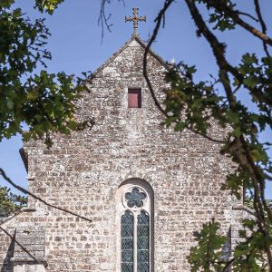 Fachada oeste de la iglesia cisterciense de Loc-dieu