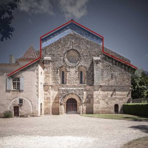 Fachada oeste de la iglesia cisterciense de Flaran